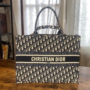 Large Dior Tote Bag *wristlet included*